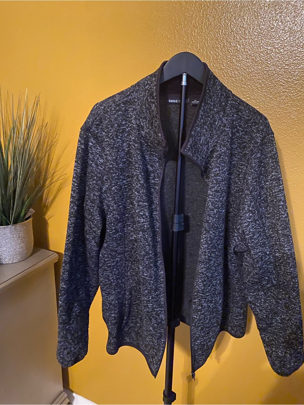 Swiss Tech Women’s Charcoal Gray Marled Zip Jacket